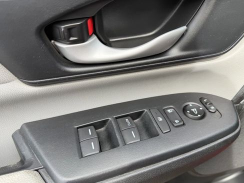 Certified 2020 Honda CR-V LX image 24
