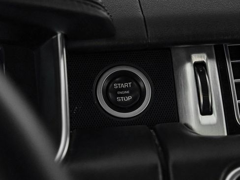 Used 2018 Land Rover Range Rover HSE image 20