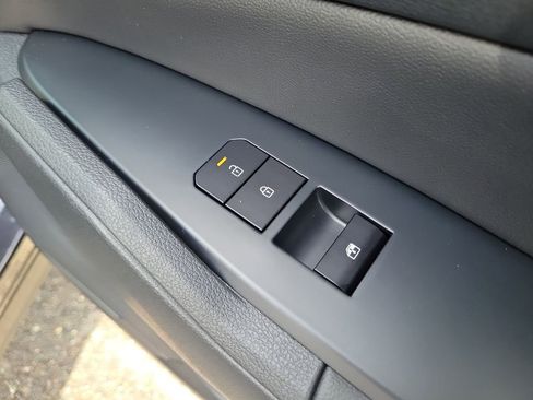 New 2026 Kia Sportage EX FWD image 11
