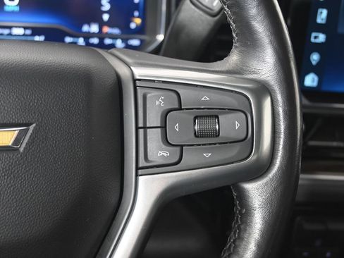 Used 2022 Chevrolet Silverado 1500 LT AWD/4WD image 35