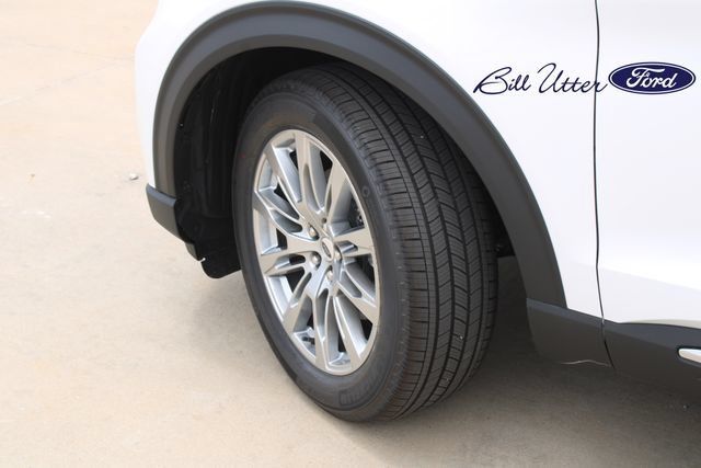 New 2026 Ford Explorer Platinum RWD image 5