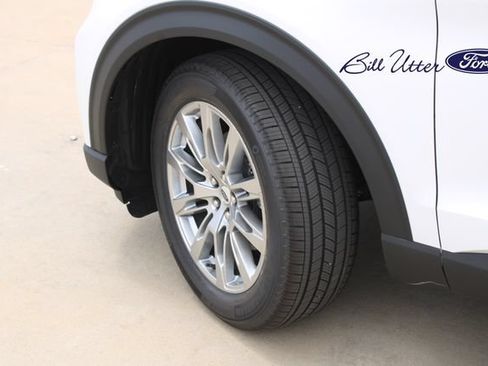 New 2026 Ford Explorer Platinum RWD image 5