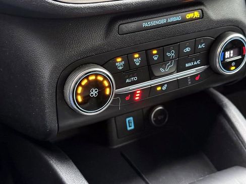 Used 2020 Ford Escape SEL image 28