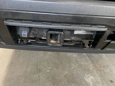 Used 2015 Cadillac Escalade ESV Premium image 24