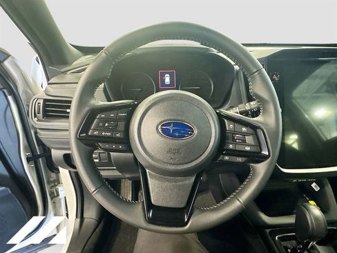 Used 2026 Subaru Forester Premium AWD/4WD image 11