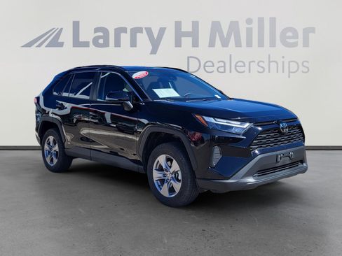 Certified 2025 Toyota RAV4 XLE image 7