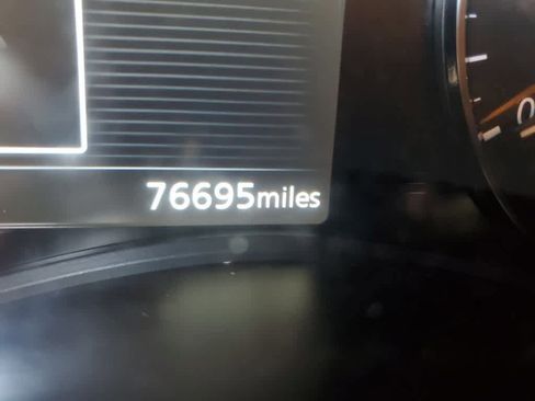 Used 2021 Nissan Kicks SV image 5