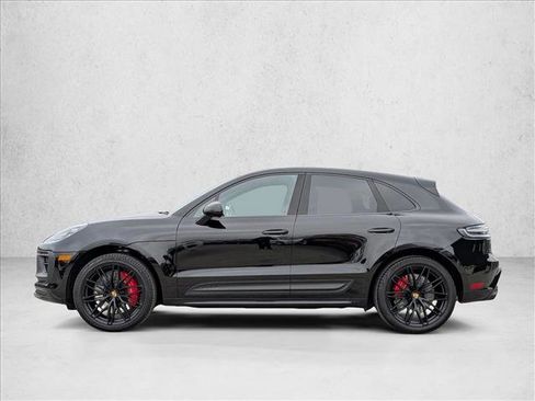 Used 2023 Porsche Macan GTS image 2