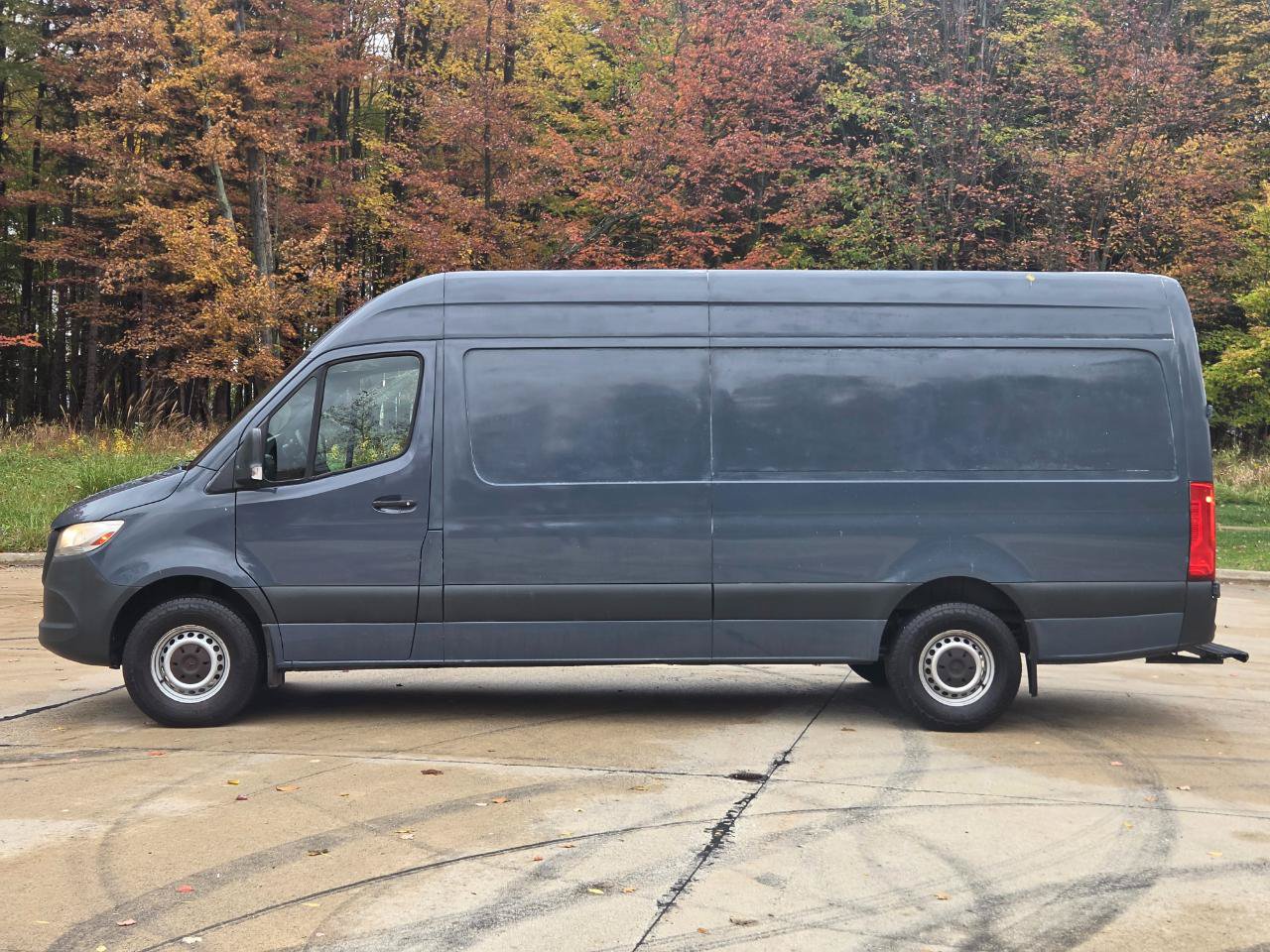 Used 2019 Mercedes-Benz Sprinter 170 image 2