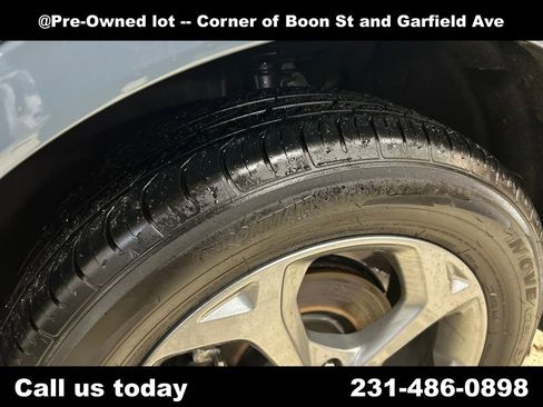 Used 2024 Ford Escape ST-Line AWD/4WD image 12