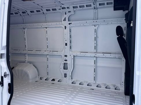 New 2026 RAM ProMaster 2500 w/ Convenience Group FWD image 14
