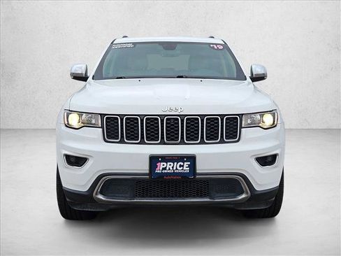 Used 2019 Jeep Grand Cherokee Limited image 2