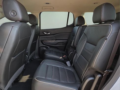 Used 2023 GMC Acadia Denali FWD image 11