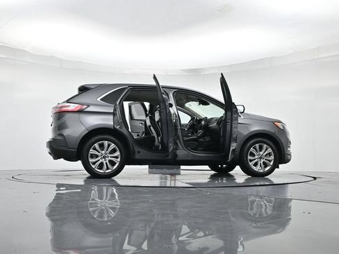 Used 2022 Ford Edge Titanium AWD/4WD image 50
