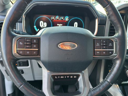 Used 2022 Ford F150 Limited image 17