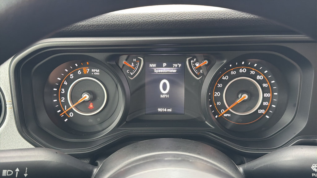 Used 2025 Jeep Gladiator Sport AWD/4WD image 18