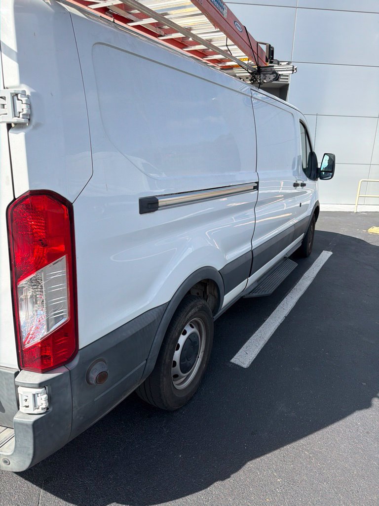 Used 2017 Ford Transit 350 148 Low Roof RWD image 5