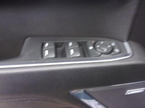 Used 2024 Chevrolet Silverado 1500 LT Trail Boss w/ LT Trail Boss Premium Package image 10