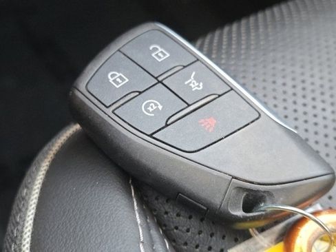 Used 2021 Buick Envision Essence w/ Sport Touring Package image 33