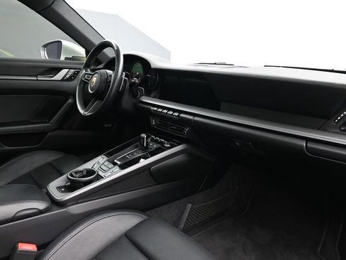 Used 2020 Porsche 911 Carrera S image 11