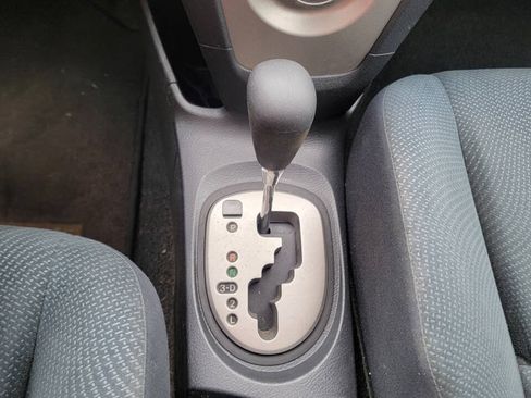 Used 2009 Toyota Yaris Sedan FWD image 13