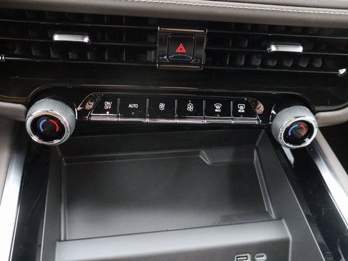 New 2026 Chevrolet Tahoe LS image 12