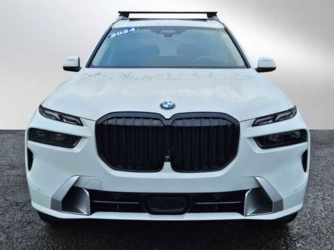 Used 2024 BMW X7 xDrive40i w/ Executive Package image 8