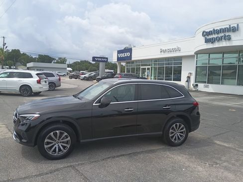 Used 2026 Mercedes-Benz GLC 300 image 2