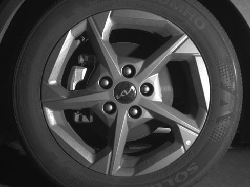 Used 2025 Kia K4 LXS image 12