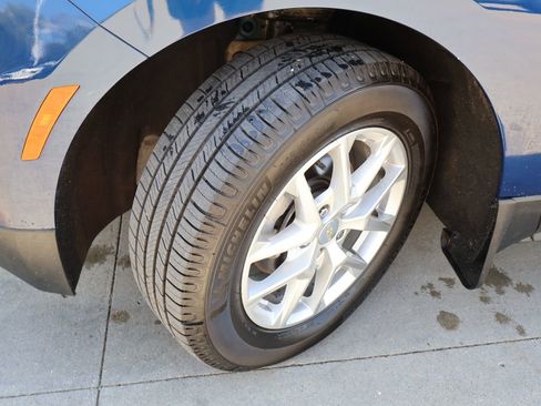 Used 2022 Chevrolet Equinox LT AWD/4WD image 37