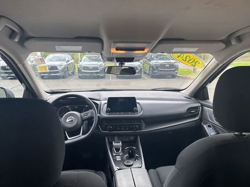 Used 2024 Nissan Rogue S AWD/4WD image 12
