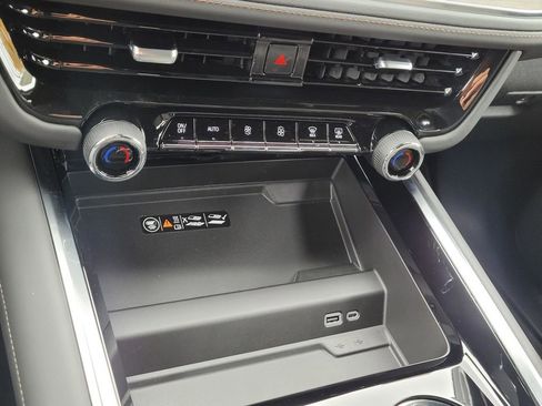 New 2026 Chevrolet Tahoe High Country w/ Sun And Tow Package image 21