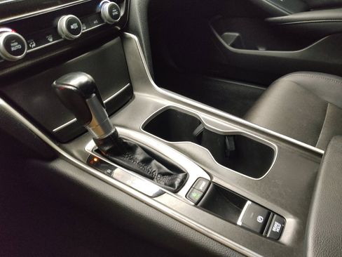 Used 2020 Honda Accord Sport image 26