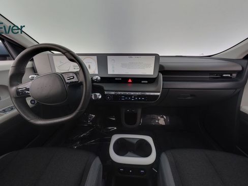 Used 2024 Hyundai Ioniq 5 SEL RWD image 26