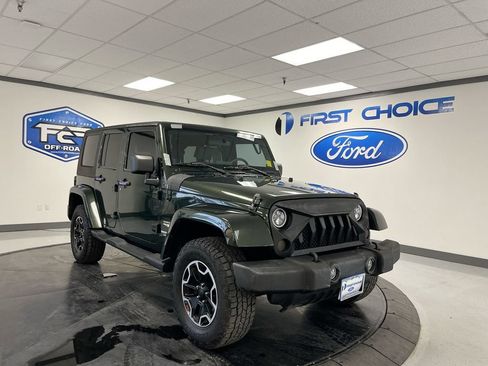 Used 2010 Jeep Wrangler Unlimited Sahara w/ Trailer Tow Group AWD/4WD image 12
