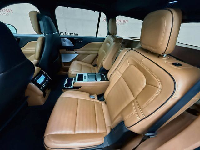Used 2023 Lincoln Aviator Black Label w/ Dynamic Handling Package AWD/4WD image 26