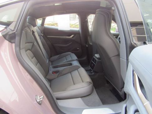 Used 2022 Porsche Taycan 4S image 24