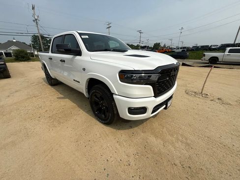 New 2026 RAM 1500 Big Horn AWD/4WD image 7