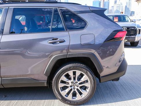 Used 2023 Toyota RAV4 XLE Premium FWD image 8