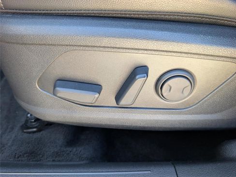 Used 2024 Kia Sportage EX image 29