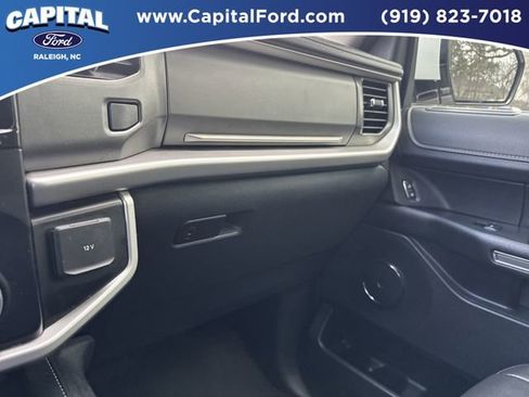 Certified 2024 Ford Expedition XLT image 26