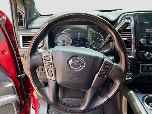 Used 2021 Nissan Titan Platinum Reserve w/ Moonroof Package image 11