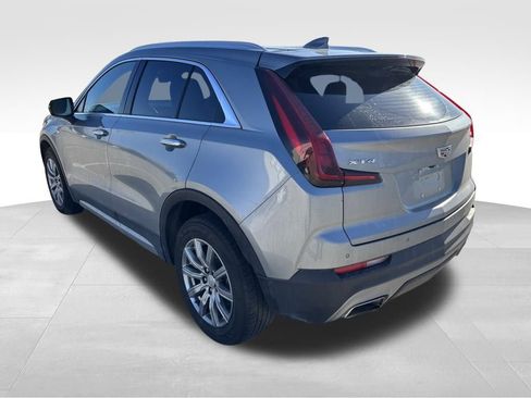 Used 2023 Cadillac XT4 Premium Luxury image 9