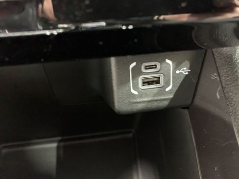 New 2026 Jeep Compass Latitude AWD/4WD image 33