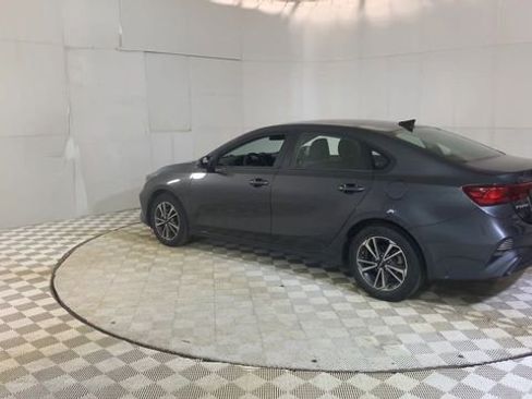 Used 2024 Kia Forte LXS w/ LXS Technology Package image 6