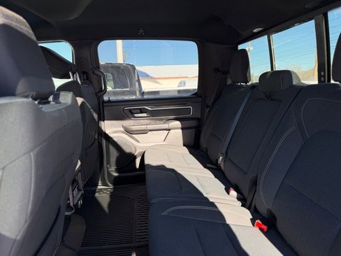 Used 2021 RAM 1500 Big Horn image 7