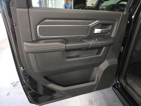 New 2026 RAM 2500 Big Horn AWD/4WD image 28