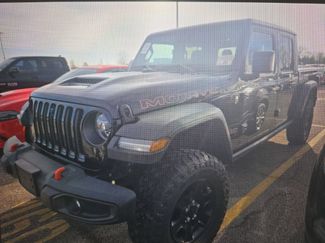 Used 2020 Jeep Gladiator Mojave w/ Dual Top Group video 2
