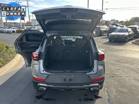 Used 2025 Chevrolet TrailBlazer ACTIV w/ Convenience Package image 34