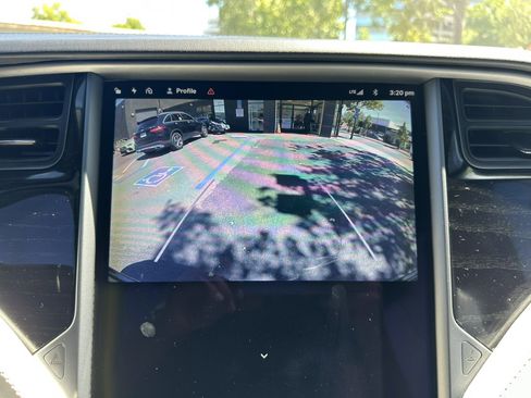 Used 2018 Tesla Model X 75D AWD/4WD image 24